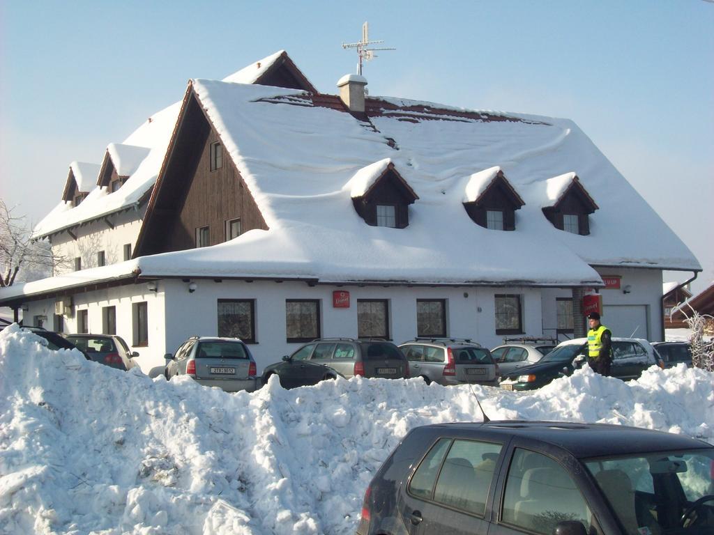 Hotel U Lip Trojanovice Frenštát pod Radhoštěm Exterior foto