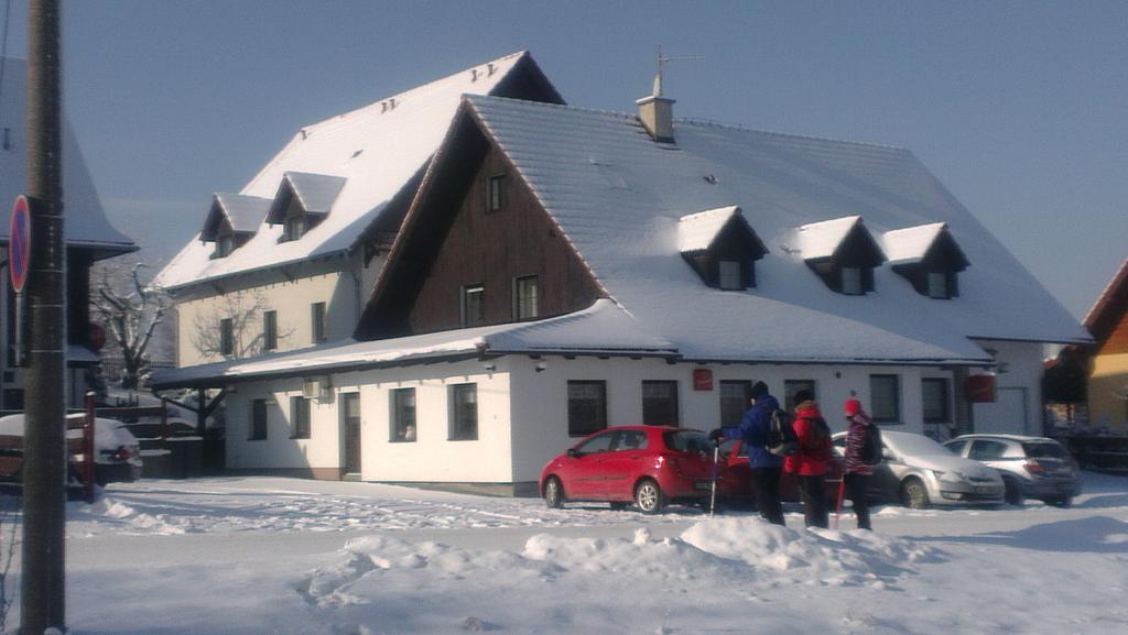 Hotel U Lip Trojanovice Frenštát pod Radhoštěm Exterior foto