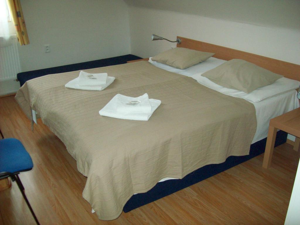 Hotel U Lip Trojanovice Frenštát pod Radhoštěm Zimmer foto